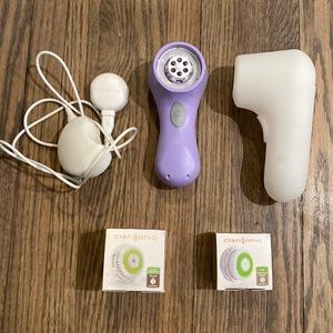 Clarisonic Mia Lavender with charger travel case and 3 replacement heads